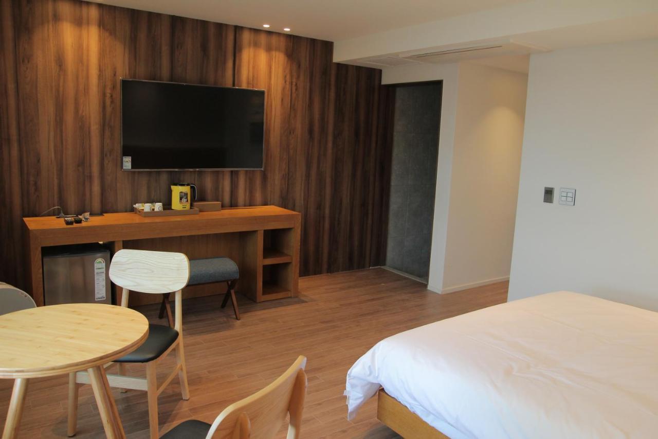 Am Ort Hotel Yeosu Eksteriør bilde