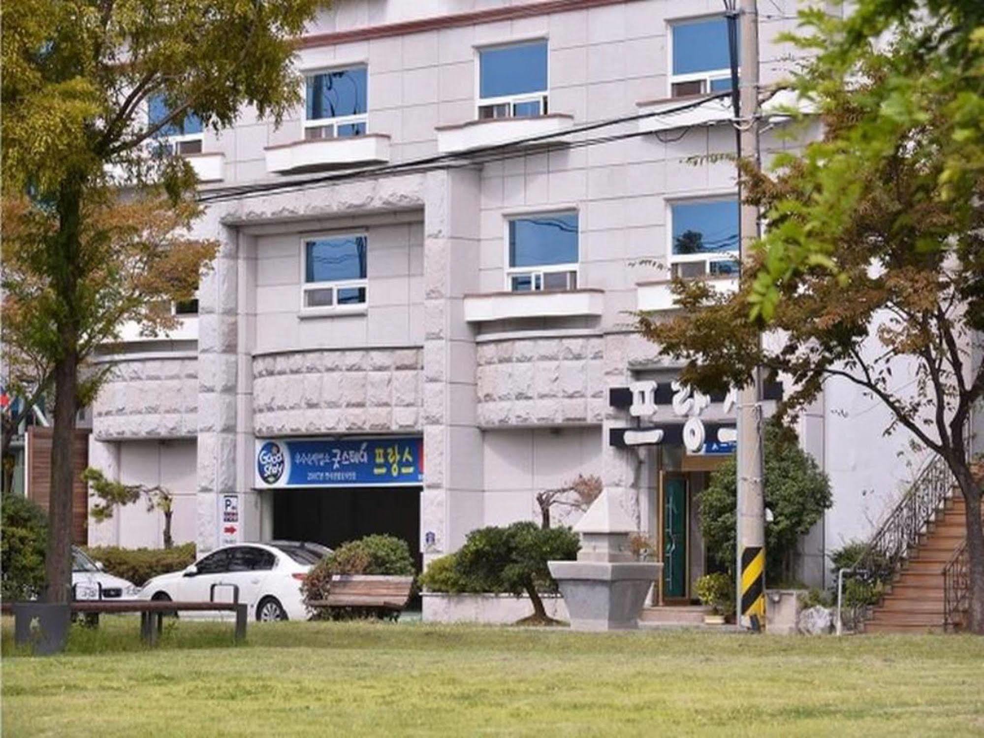 Am Ort Hotel Yeosu Eksteriør bilde