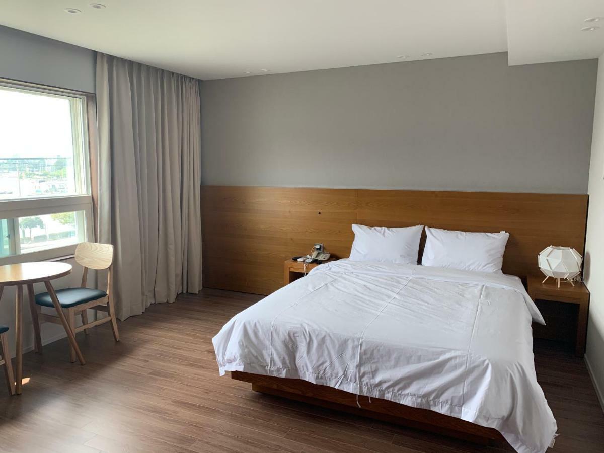 Am Ort Hotel Yeosu Eksteriør bilde