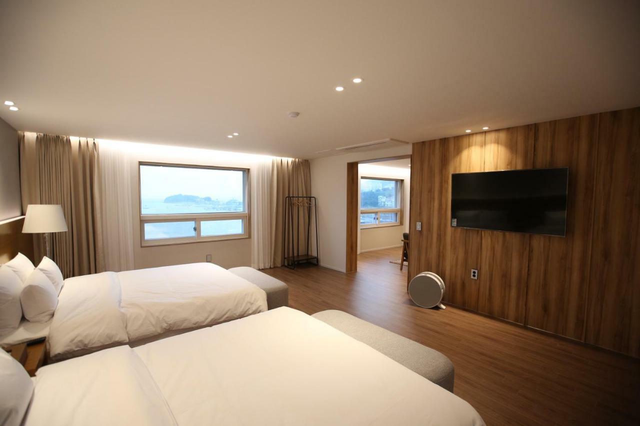 Am Ort Hotel Yeosu Eksteriør bilde